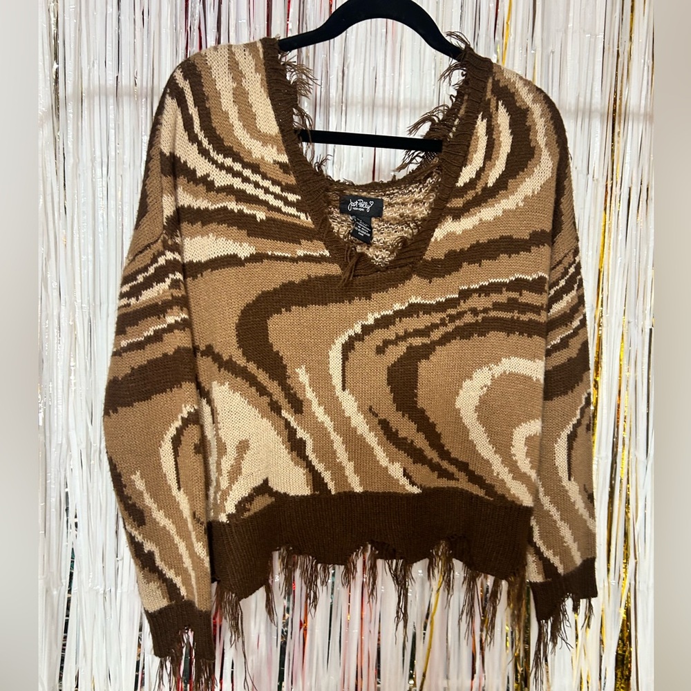 Tan and Brown V-Neck Cropped Sweater